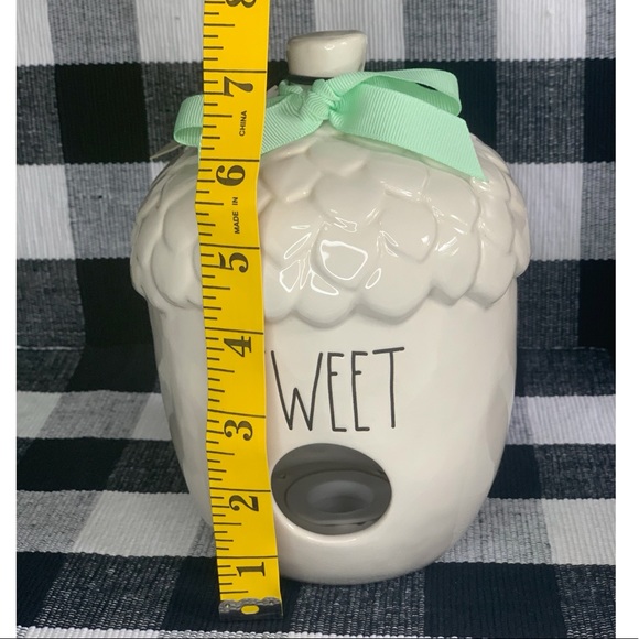 Rae Dunn “TWEET” Birdhouses Acorn. - Picture 5 of 5